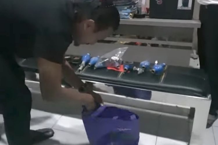 Curi 74 Buah Water Meter Milik Pelanggan PDAM di Bangkalan, Polisi Ringkus 5 Pria