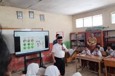 Mendikdasmen Minta Bupati Bogor Perbaiki Jalan Rusak ke Sekolah