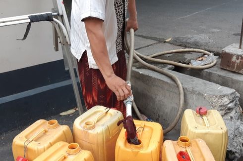 Pemprov Kirim Bantuan ke Lokasi Kesulitan Air Bersih di Kalideres