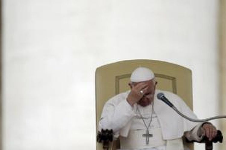 Paus berusaha untuk membasmi korupsi di bank Vatikan