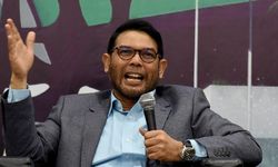 Mau Jadi Menteri, Ketua Parpol Tak Boleh Rangkap Jabatan