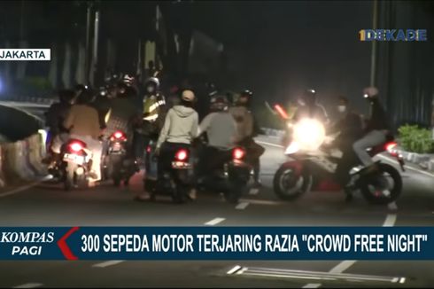 Saat Sejumlah Pengendara Motor Panik Hindari Razia Crowd Free Night di Bundaran Senayan