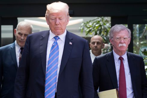 Sering Berbeda Pendapat, Trump Akhirnya Pecat Penasihat Keamanan Nasional John Bolton