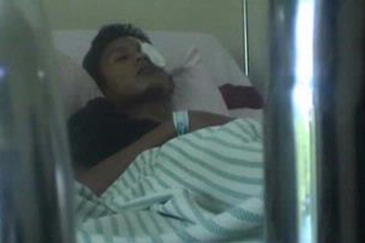 Dani Puspita Aji terbaring di rumah sakit usai insiden pemukulan oleh gurunya