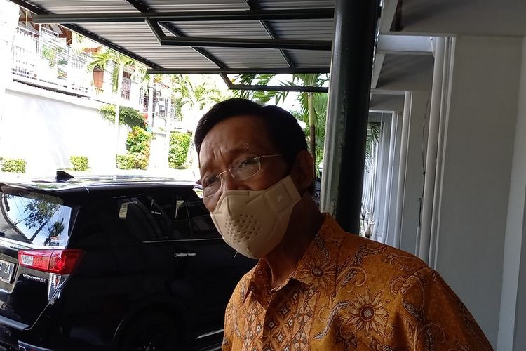 Sultan HB X ditemui di Kompleks Kepatihan Kota Yogyakarta, Senin (24/1/2022).