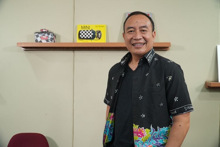 Anggota Komisi III DPR Didik Mukrianto berpose seusai menjadi narasumber di program Gaspol, di Kompascom, Jakarta, Selasa (13/12/2022). 