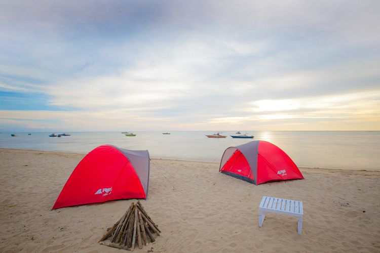 Pantai Batakan Baru di Tanah Laut, Kalimantan Selatan. 