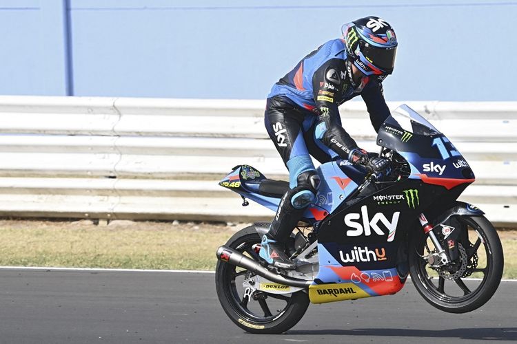 Second placed SKY Racing Team VR46's Italian rider Celestino Vietti celebrates after the Moto3 race of the Emilia Romagna Grand Prix at the Misano World Circuit Marco Simoncelli on September 20, 2020. (Photo by ANDREAS SOLARO / AFP)