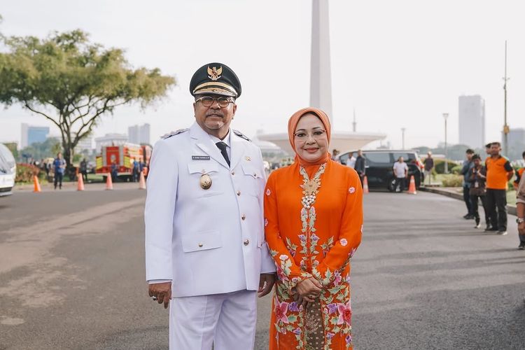 Rano Karno dan istrinya pada masa pelantikan di Istana Negara, Jakarta, Kamis (20/2/2025).