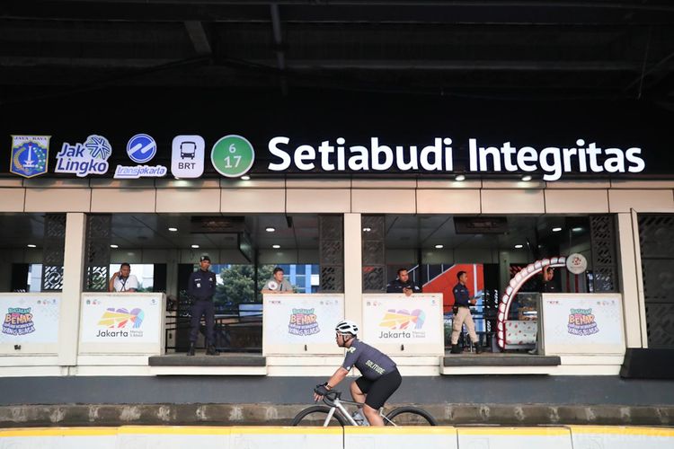 Pramono Resmikan Halte Transjakarta Setiabudi Integritas
