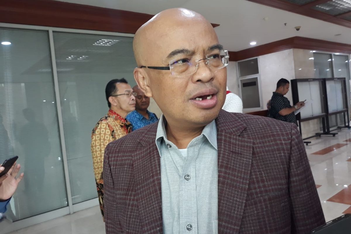 Sekretaris Fraksi Gerindra DPR Desmond J Mahesa di gedung DPR, Senayan, Jakarta, Kamis (15/1/2020).