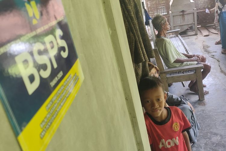 Wahid (8) di Pedukuhan Sambiroto, Kalurahan Banyuroto, Kapanewon Nanggulan, Kabupaten Kulon Progo, Daerah Istimewa Yogyakarta.