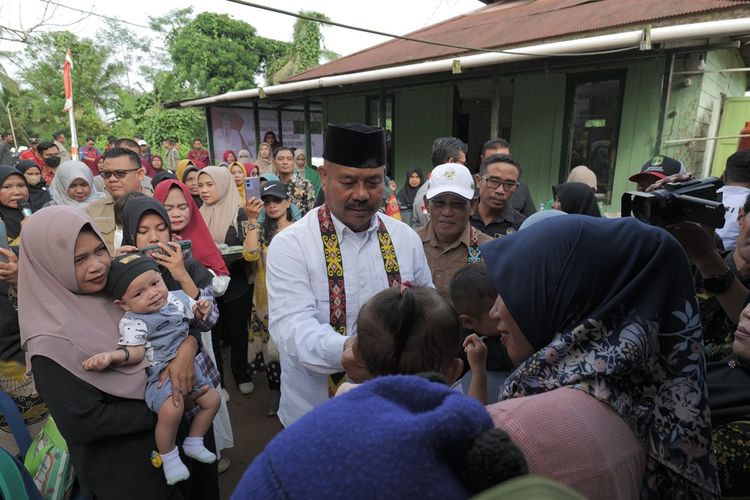 Bupati Kutai Kartanegara (Kukar) Edi Damansyah mendapat apresiasi dari para akademisi atas kinerjanya dalam memajukan wilayahnya.