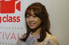 Park Bo-young Terkesima Lihat Emas di Puncak Monas