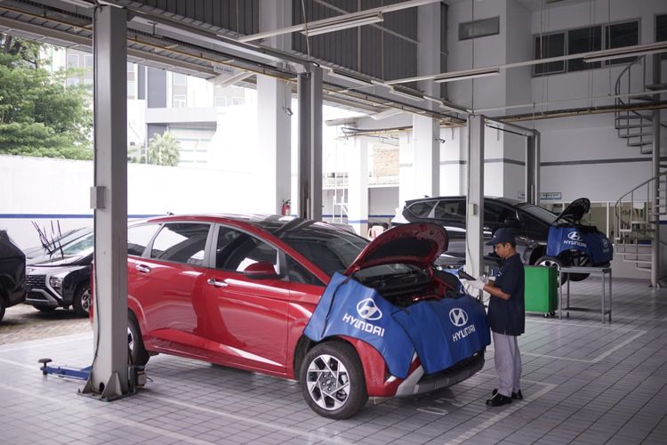 Hyundai memberikan informasi lebih mendalam mengenai Stargazer sebagai produk MPV Hyundai, lengkap dengan hadirnya inovasi layanan after-sales terbaru yakni Hyundai Hadir Untukmu bagi pelanggan di Lampung.