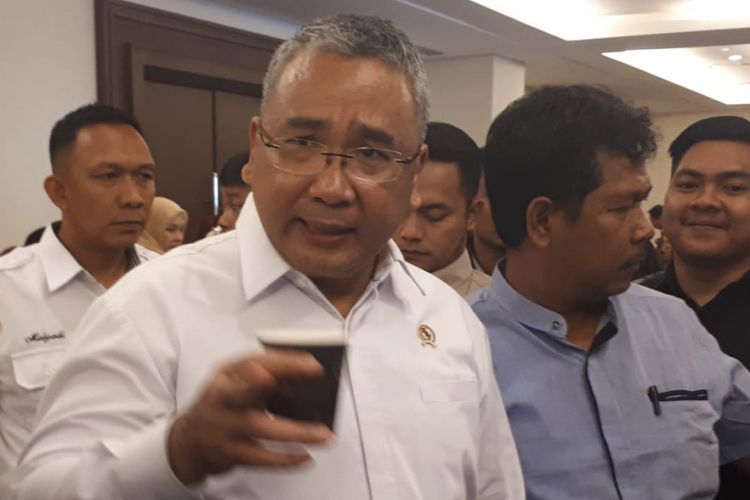 Menteri Desa Pembangunan Daerah Tertinggal dan Transmigrasi (Mendes PDTT) Eko Putro Sandjojo saat menghadiri acara seminar dan workshop nasional tata kelolola pemerintahan desa dan membangun kemandirian desa melalui BUMDes di Hotel Horison Palembang,Rabu (27/2/2019).