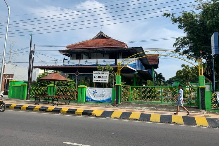 Sekolah TK Al Hadiid yang berada di Jalan Diponegoro ditutup sementara setelah beberapa siswa di sekolah tersebut terserang flu Singapura, Jumat (24/11/2023).