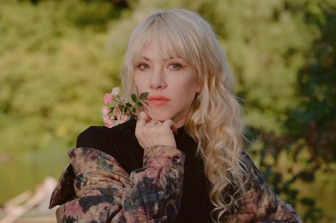 Lirik dan Chord Lagu Go Find Yourself or Whatever - Carly Rae Jepsen