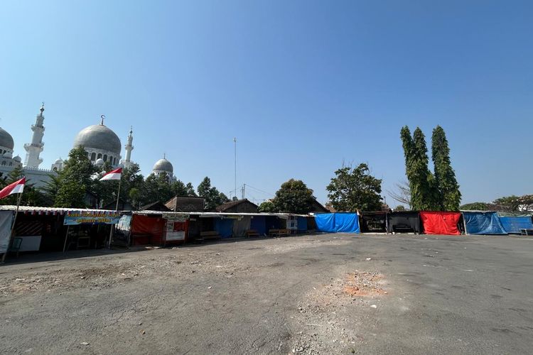 Karcis Parkir Bus Rp 100.000 di Sheikh Zayed Solo Ditarik, Tarif Baru Belum Disepakati