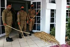 Keliling Bawa Bambu Saat PSBB, Kasatpol PP Bekasi: Buat Shock Therapy, Bukan untuk Pukuli Orang