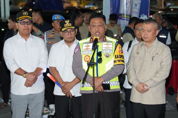 Kakorlantas Pastikan Arus Mudik di Pelabuhan Merak dan Ciwandan Terkendali