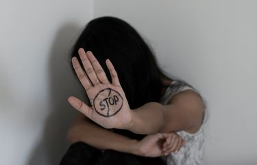 Pengakuan Ibu di Surabaya Siksa Anaknya dengan Sadis: Dia ...