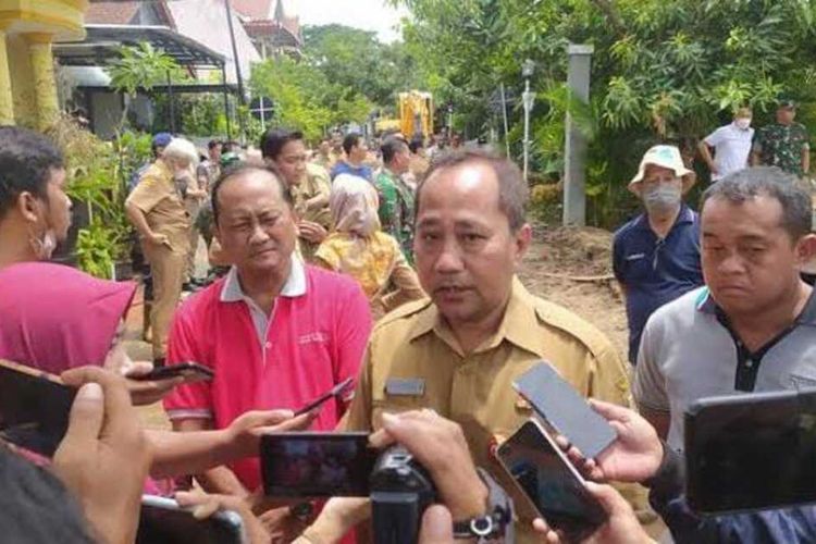 Sekretaris Daerah (Sekda) Kota Semarang Iswar Aminuddin di Kecamatan Ngaliyan.