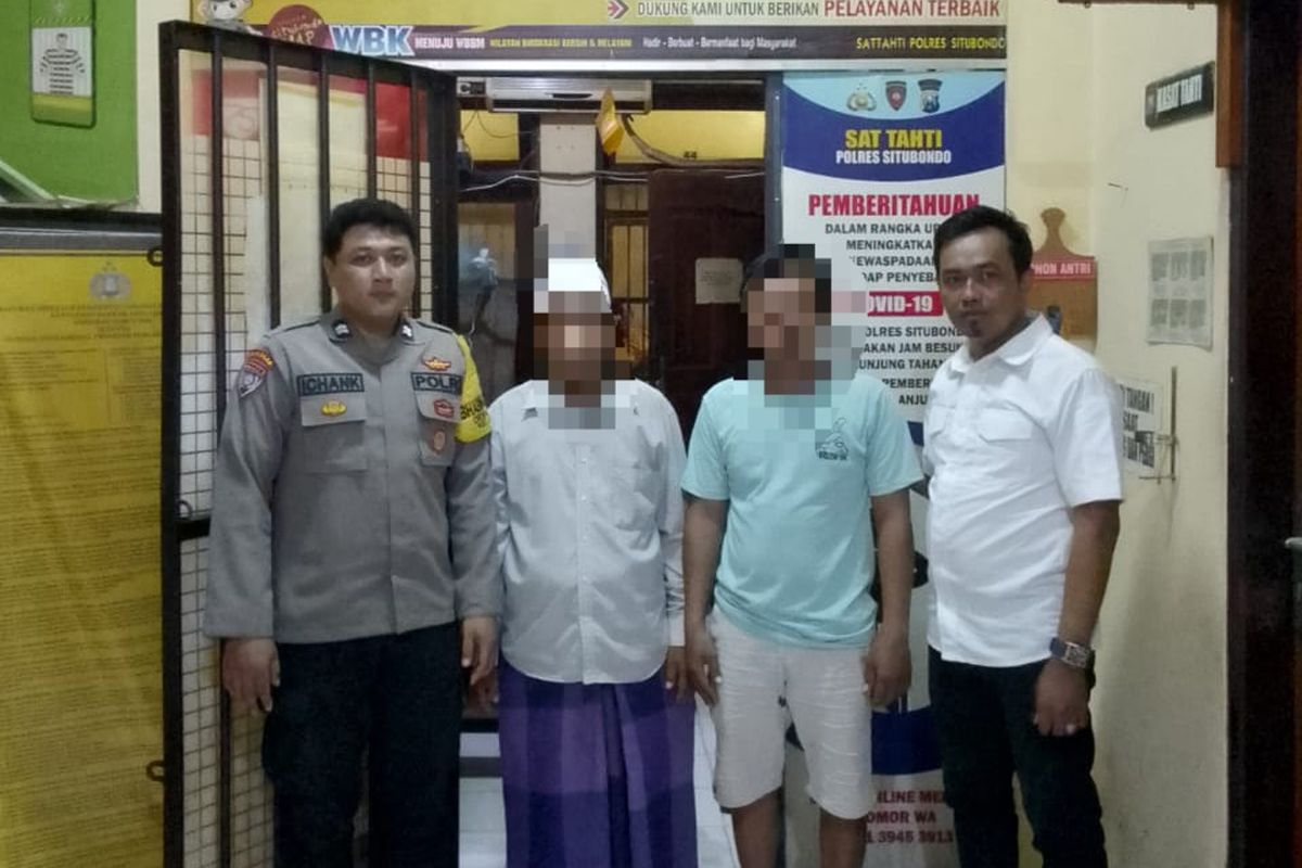 Kedua pelaku pengeroyokan ditahan di Mapolres Situbondo pada Selasa (6/2/2024).