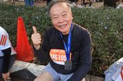Usia 74 Tahun Cuma Angka, Roy Taklukkan 5K JRF dalam 58 Menit