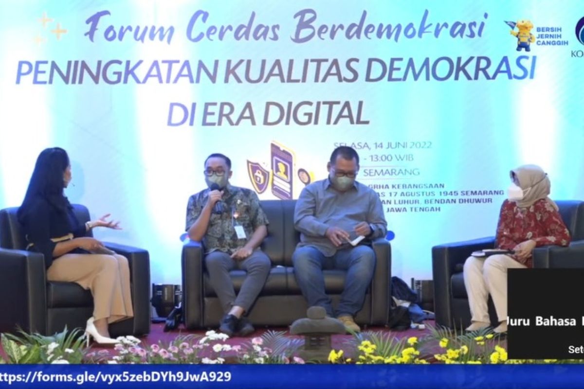 Kemenkominfo menggelar Forum Cerdas Berdemokrasi dengan tema ?Peningkatan Kualitas Demokrasi Di Era Digital? di Gedung Graha Kebangsaan Universitas 17 Agustus 1945, Semarang, Selasa (14/6/2022) 