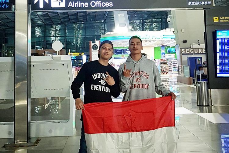 Dua orang anggota timnas Indonesia pada kejuaraan dunia Breaking Respect Culture Series - World Final- Taiwan di Taipei pada, Sabtu (14/9/2019).
