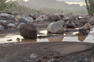 Kondisi SDN 2 Supiturang Usai Erupsi Semeru, Bangunan Hilang Tersisa Fondasi