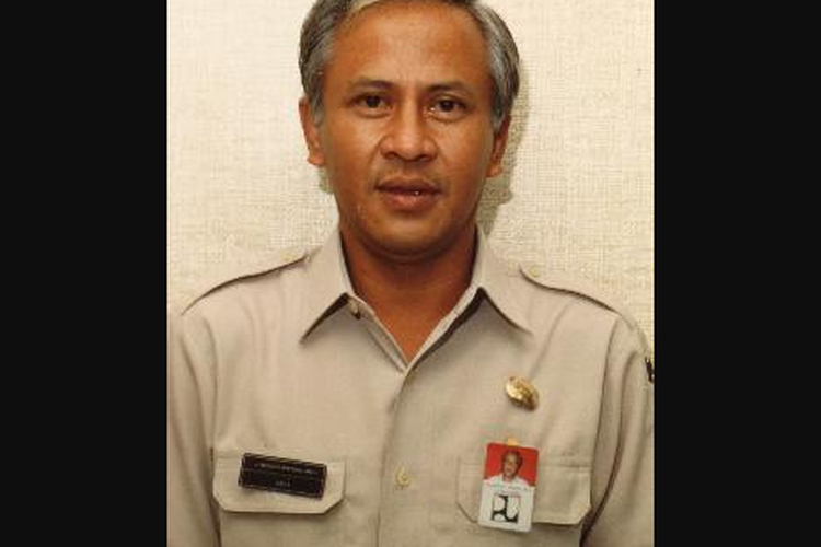 Wiyoto Wiyono adalah Dirut Jasa Marga yang meninggal dunia pada 14 Desember 1988. Namanya diabadikan jadi nama tol Cawang-Priok sebagai penghormatan atas kontribusinya pada proyek pembangunan tol layang pertama di Indonesia itu.