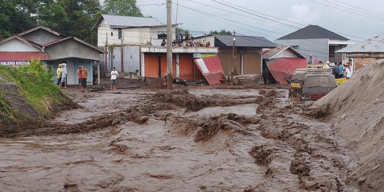 Update Banjir Lahar Dingin di Sumatera Barat.