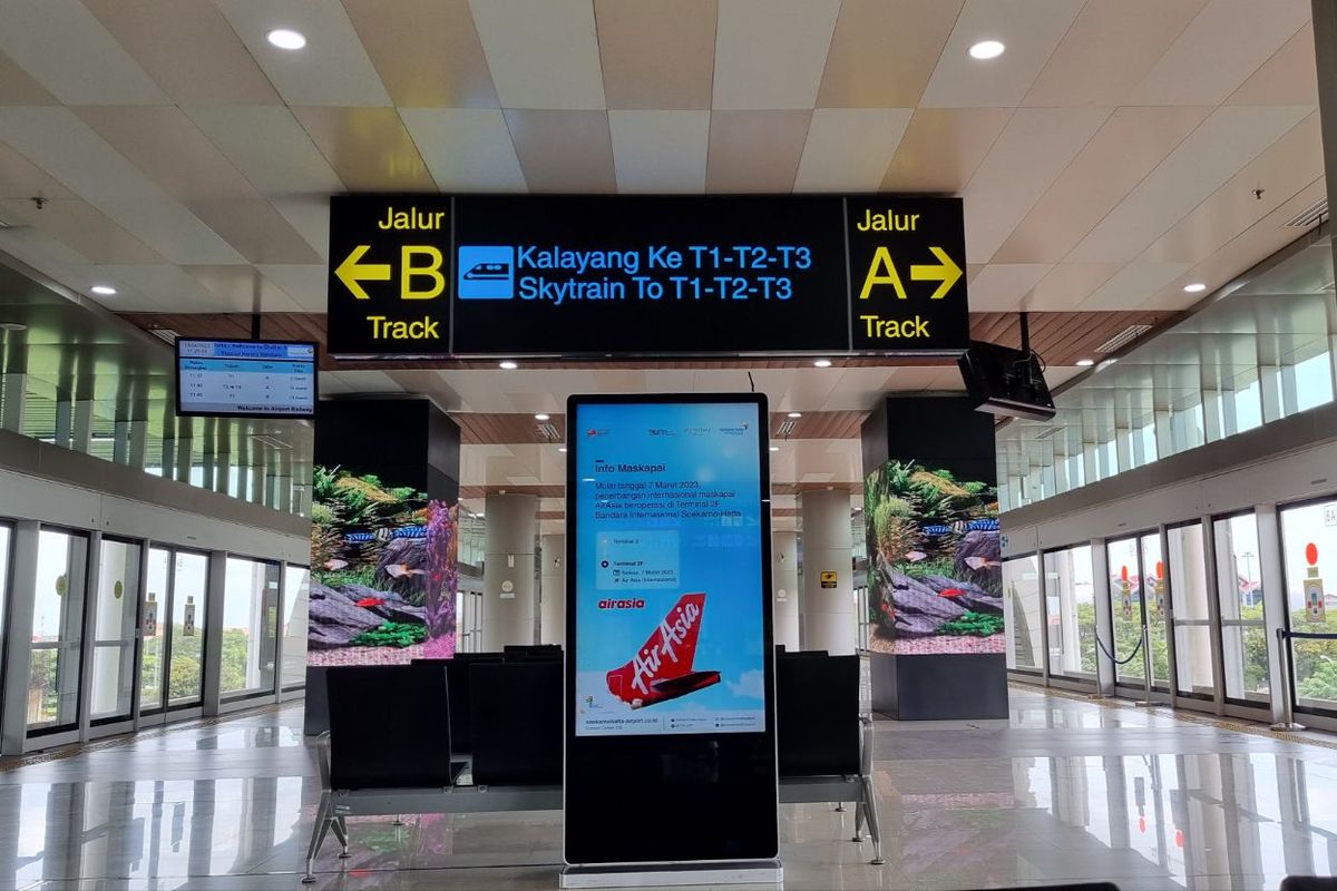 Ruang tunggu Kalayang di Stasiun Kereta Bandara Soetta.