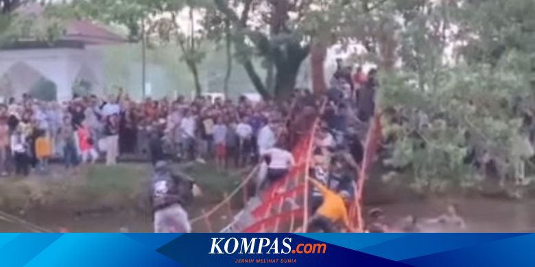 Jembatan Taman Cadika Medan Ambruk, Puluhan Pengunjung Terjun ke Danau