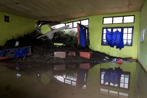 Banjir dan Longsor di Ende, 1 Tewas, Gereja dan Sekolah Rusak 