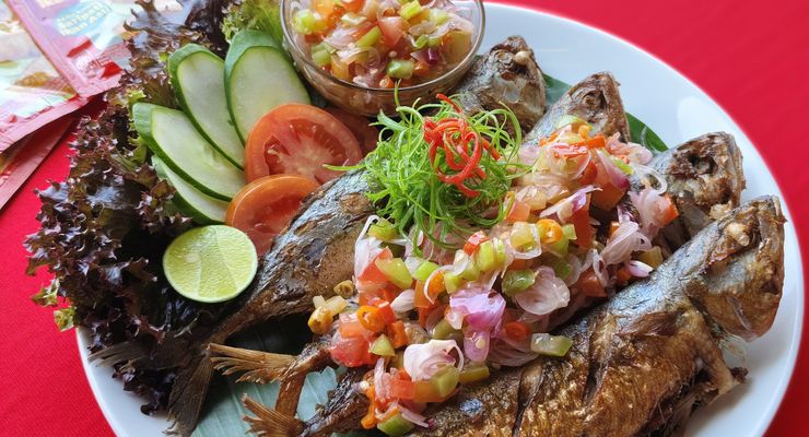 Tips Olah Ikan Supaya Tak Bau Tanah, Chef Sarankan Ini