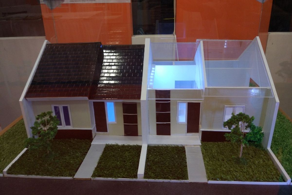 Maket rumah subsidi di pameran REI Mega Expo 2017 di Indonesia Convention and Exhibition (ICE) BSD City, Tangerang, Sabtu (16/9/2017).