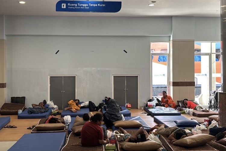 Data Posko Evakuasi Korban KMP Mutiara Sentosa 2, 177 Orang Dievakuasi