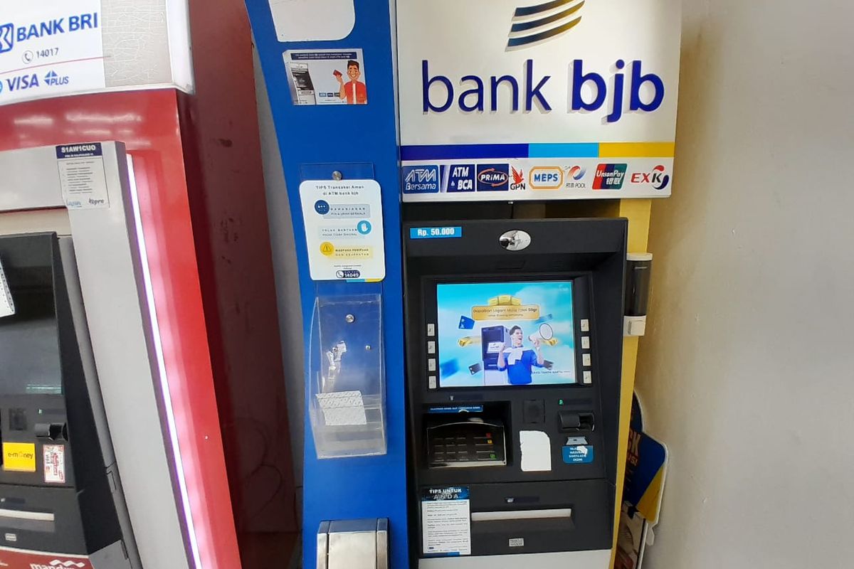 Cara tarik tunai tanpa kartu di ATM BJB dengan mudah. 