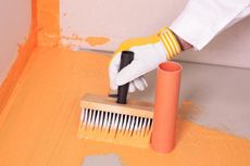 Trik Memperbaiki Retak Rambut pada Dinding Rumah