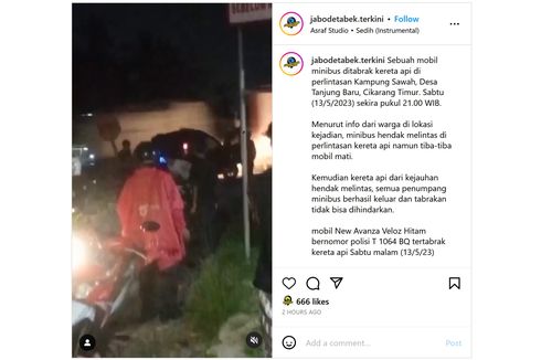 Toyota Avanza Tertabrak Kereta karena Mesin Mati di Perlintasan KA