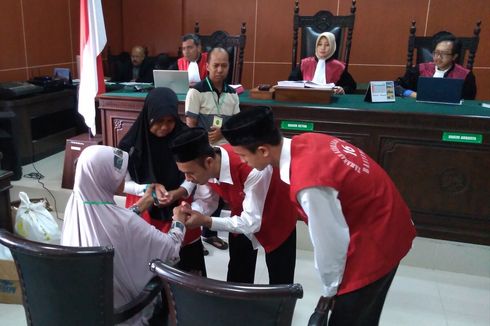 Sidang Pembunuhan Satu Keluarga di Banyumas Dipenuhi Tangis Saat Sosok Ini Jadi Saksi