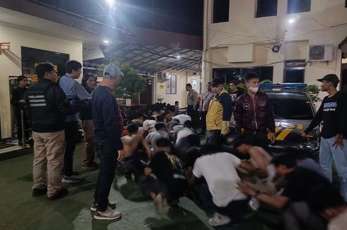 Puluhan Remaja Diamankan Polisi Usai Konvoi Sambil Nyalakan Petasan di Duren Sawit