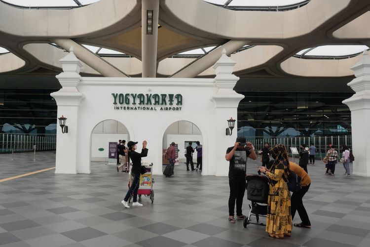 Bandara Internasional Yogyakarta.
