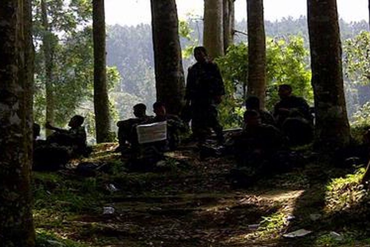 Personel Posko Cidahu Digeser ke Cijeruk