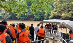 InDrive Bersih-bersih Sungai Pekayon, Ajak Komunitas dan Penumpang 