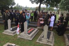 Jusuf Kalla Pimpin Upacara Peringatan Hari Pahlawan ke-73 di TMP Kalibata