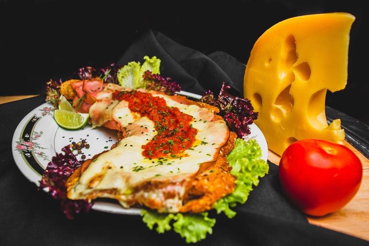 Makanan Favorit Lionel Messi, Milanesa Buatan Ibu hingga Asado